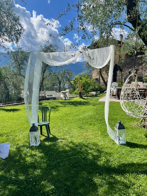 Bride and groom celebrating at a Lake Garda wedding